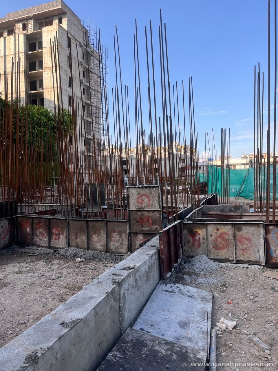 Hermitage Centralis — construction