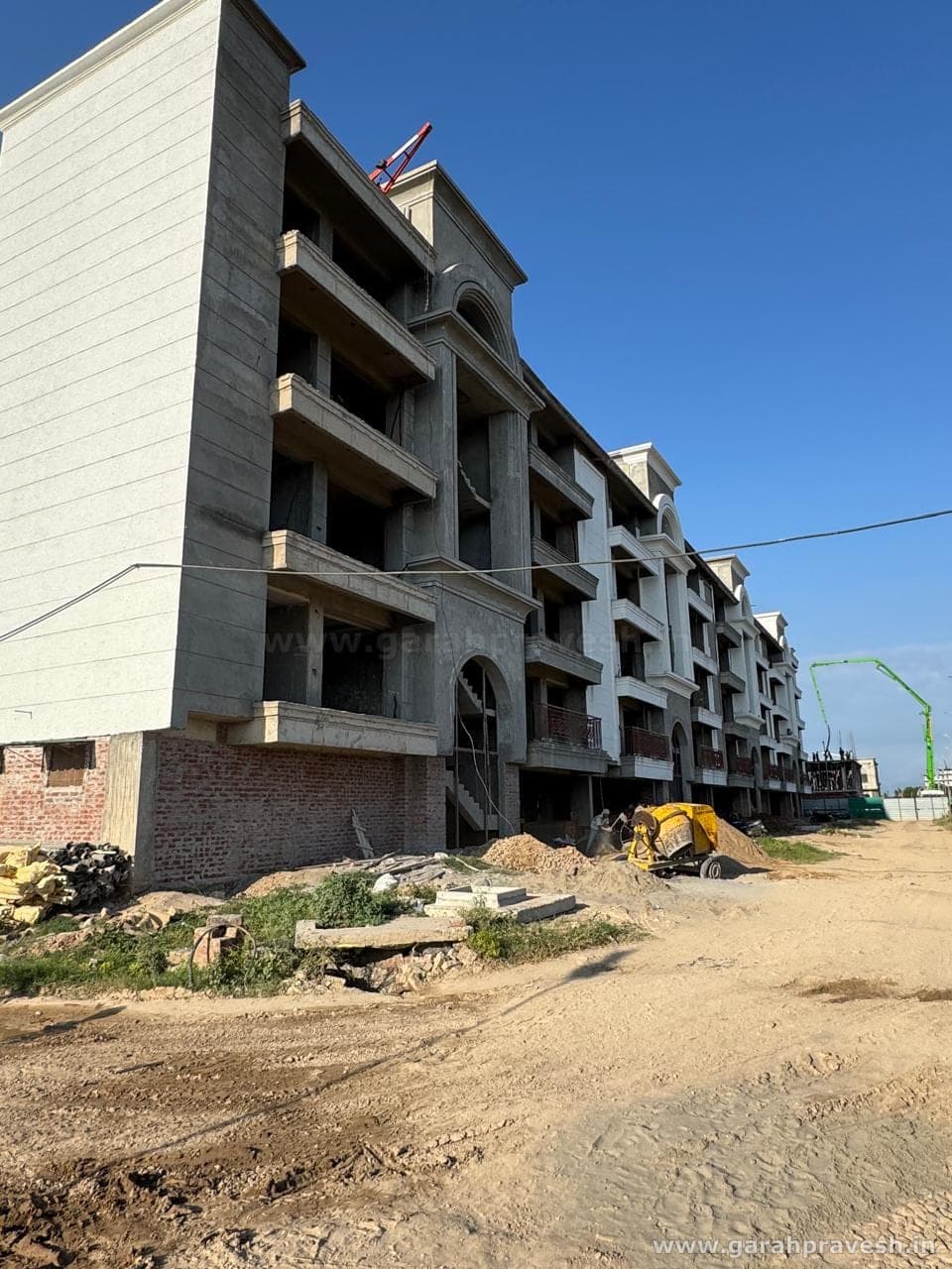 Amari Vintage Arch — construction
